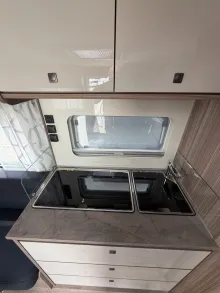 Fahrzeugbild Fendt Tendenza 560 SG/2.000 kg/Bettauszug/Unidose/BigF #18