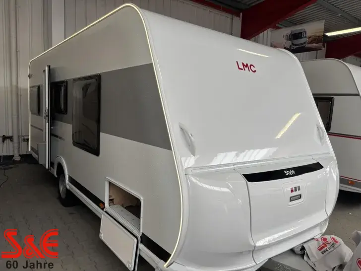 Fahrzeugbild LMC Style 450 D #21