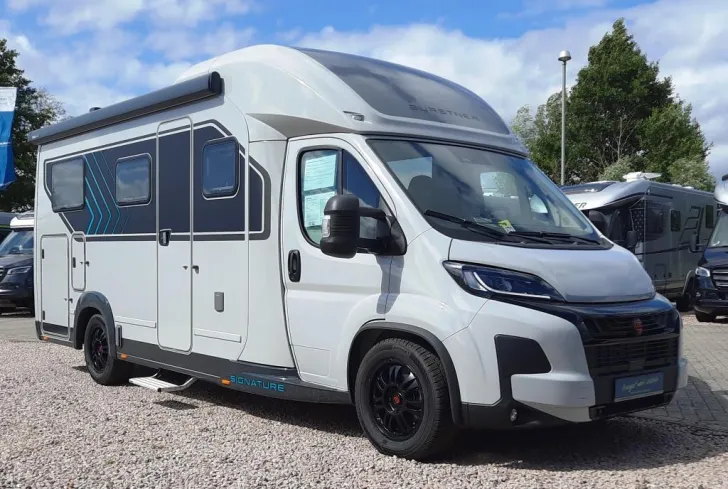 Fahrzeugbild Bürstner Signature SFT 7.1 Verfüg./Sparen Sie 11.506,- € #2