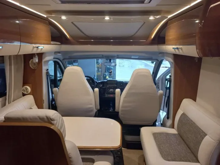 Fahrzeugbild LMC Comfort T 713 Passion sehr gut gepflegt #8