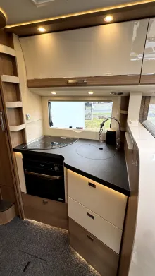Fahrzeugbild Malibu T 410 DB #12