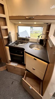 Fahrzeugbild Malibu T 410 DB #14