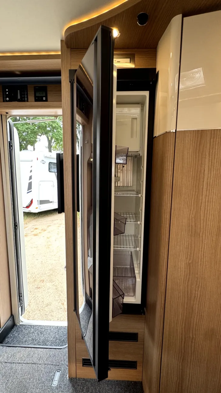 Fahrzeugbild Malibu T 410 DB #15