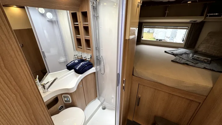 Fahrzeugbild Malibu T 410 DB #18
