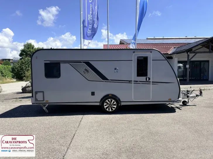 Fahrzeugbild Knaus Südwind 500 PF 60 Years Bugküche Klima #3