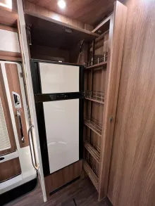 Fahrzeugbild Carthago chic s-plus I 61 XL LE (327) #24