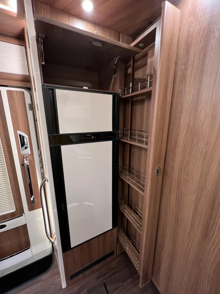 Fahrzeugbild Carthago chic s-plus I 61 XL LE (327) #24