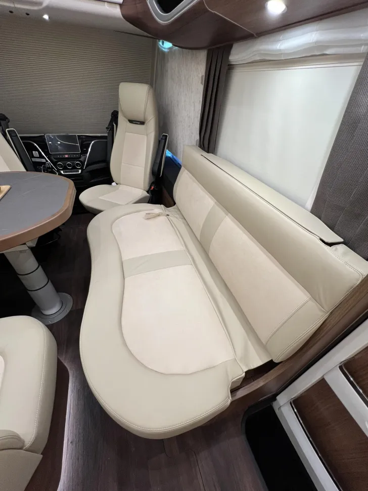 Fahrzeugbild Carthago chic s-plus I 61 XL LE (327) #39