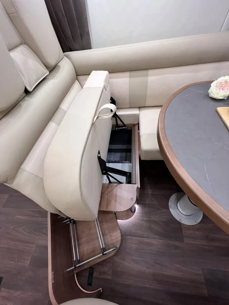 Fahrzeugbild Carthago chic s-plus I 61 XL LE (327) #41