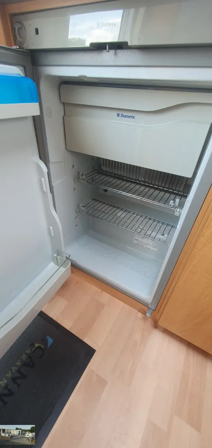 Fahrzeugbild Knaus Südwind 400 T Nr. 31 - franz. Bett, SG #11