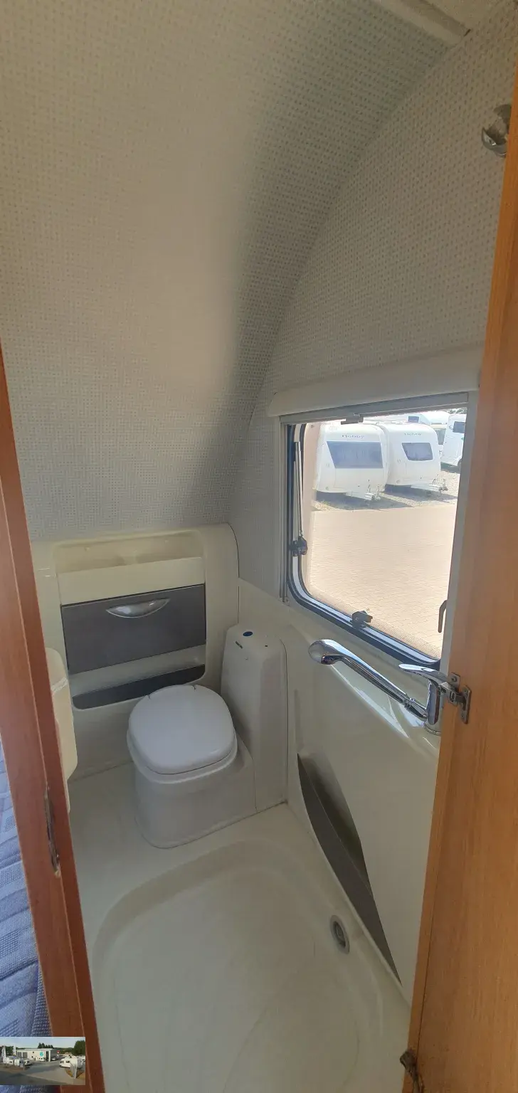 Fahrzeugbild Knaus Südwind 400 T Nr. 31 - franz. Bett, SG #23