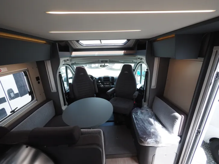 Fahrzeugbild Laika KOSMO L 319, Hubbett, Komfort-Paket #5