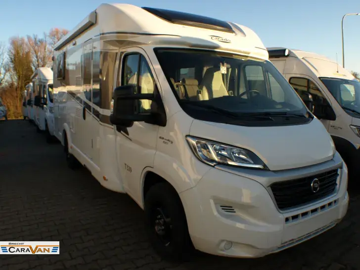 Fahrzeugbild Carado T 339 #1