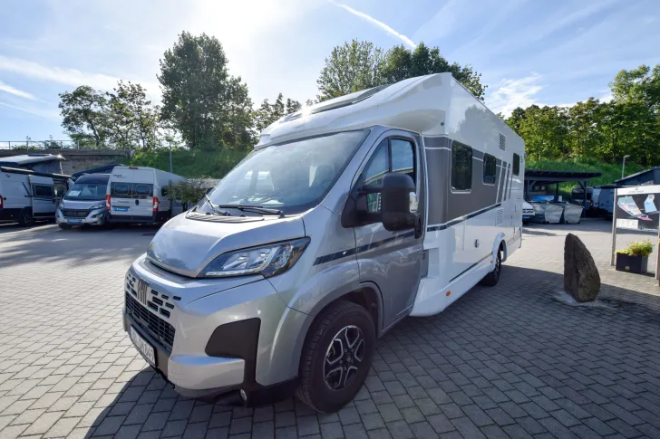 Fahrzeugbild Carado T448 pro+ *Hubbett* #5