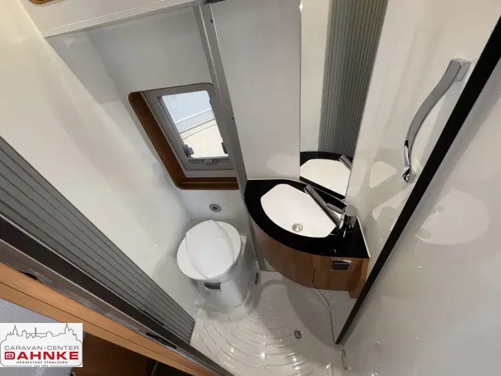 Fahrzeugbild Pössl H-Line 2WIN Vario Standheizung, Markise #17