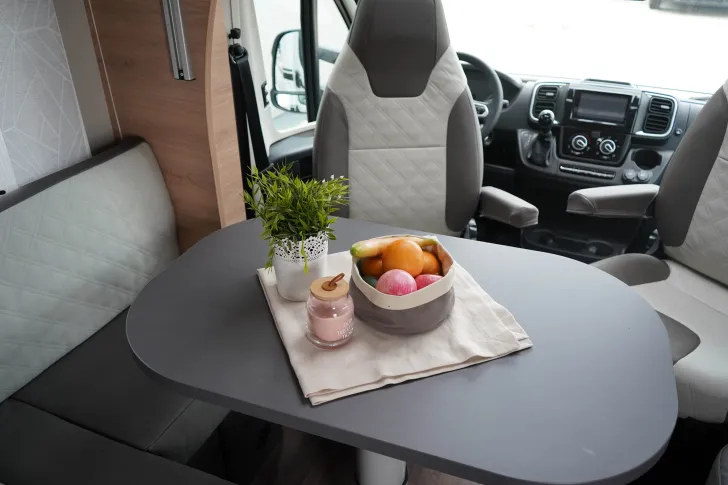 Fahrzeugbild Knaus L!VE WAVE 650 MF Platinum Selection 5 Gurtplätze | Automatik #7