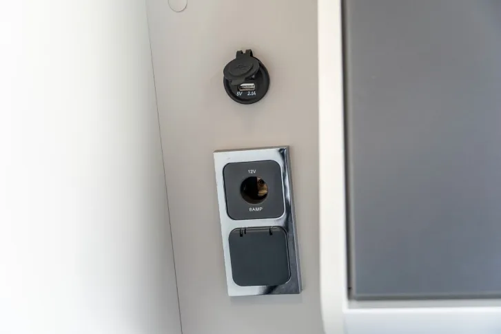Fahrzeugbild Ahorn Camp Van 550 *Automatik*Markise*Kamera*C4D* #16