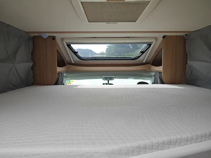 Fahrzeugbild Sunlight T 69 L #18