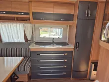 Fahrzeugbild Hobby De Luxe 540 UL Top Zustand Garagenfahrzeug #7