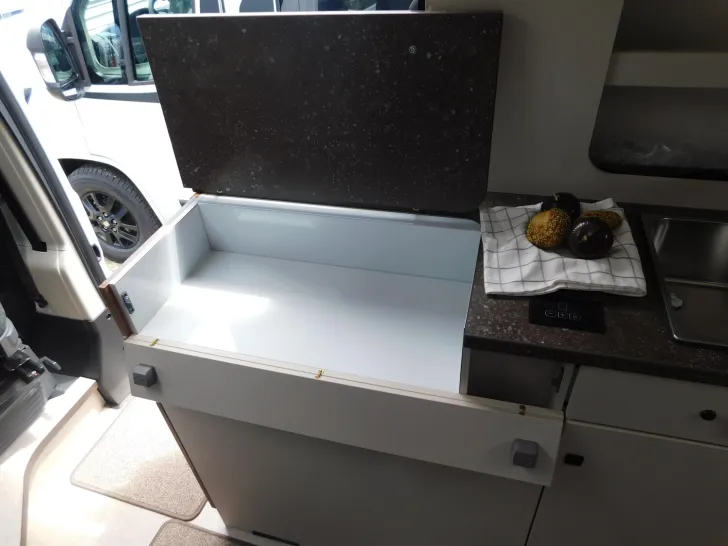 Fahrzeugbild Bürstner Papillon PC 6.0 Radio+Kamera, Markise, Küchenpkt #14