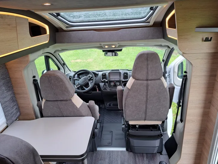 Fahrzeugbild Weinsberg CaraCompact 600 MEG EDITION [PEPPER] #9