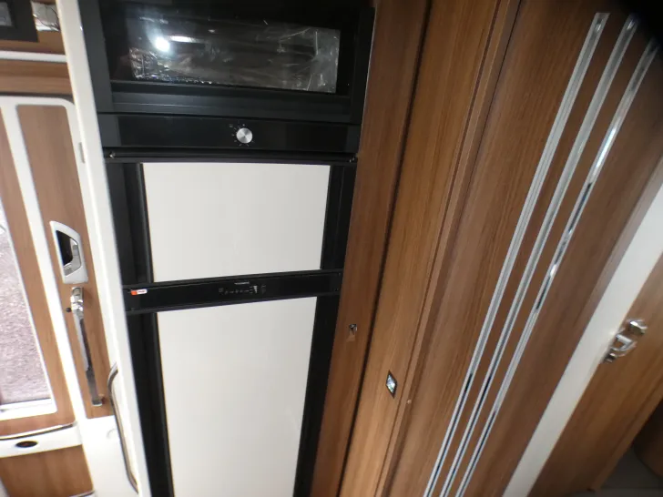 Fahrzeugbild Carthago chic s-plus I 64 XL QB Luftschwingsitze, Gastank #20
