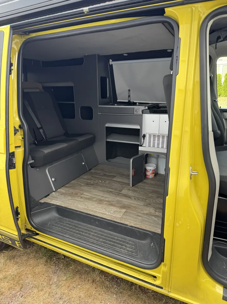 Fahrzeugbild VW Custom Bus NORDVAN T 6.1 Gut gepflegtes Schätzle #3