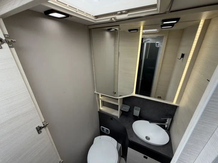 Fahrzeugbild Chausson 777 GA, Dachklima, Automatik, SAT, TV, AHK #28