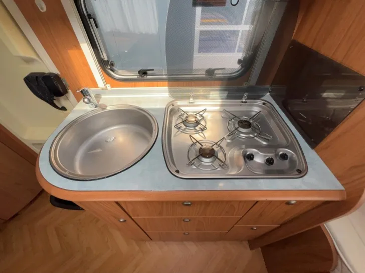 Fahrzeugbild Bürstner Delfin T 700/Einzelbetten/Klima/Solar/Markis #13