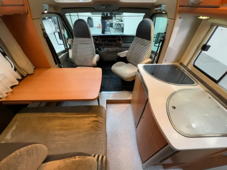 Fahrzeugbild Knaus SUN TI 650 ME/Einzelbetten/2xKlima/Solar/Markise #7