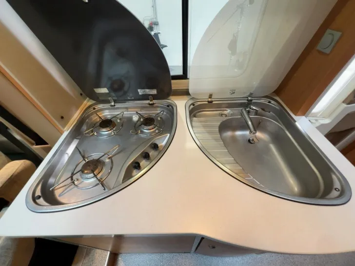 Fahrzeugbild Knaus SUN TI 650 ME/Einzelbetten/2xKlima/Solar/Markise #12