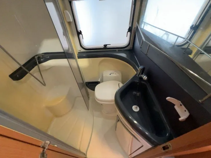 Fahrzeugbild Knaus SUN TI 650 ME/Einzelbetten/2xKlima/Solar/Markise #13