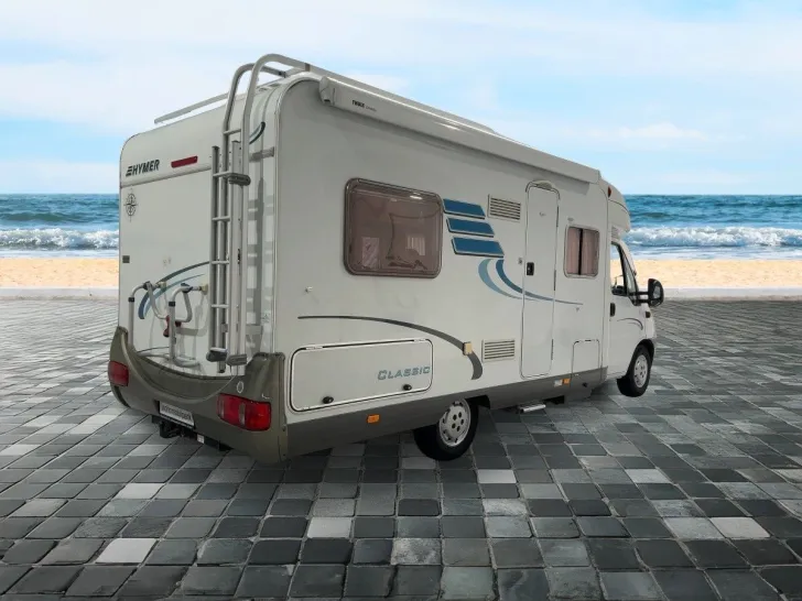 Fahrzeugbild Hymer Tramp T 655 Classic / Festbett / Klima/ DPF Grün #4