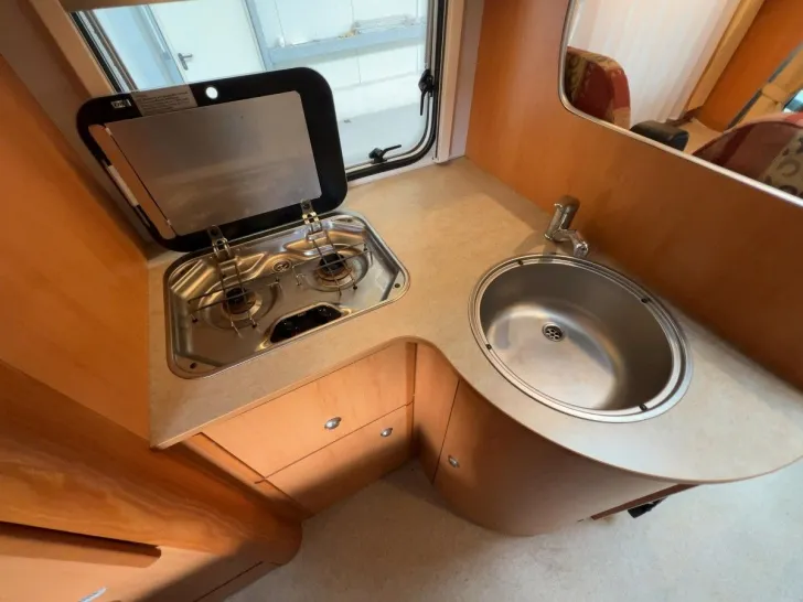 Fahrzeugbild Hymer Tramp T 655 Classic / Festbett / Klima/ DPF Grün #13
