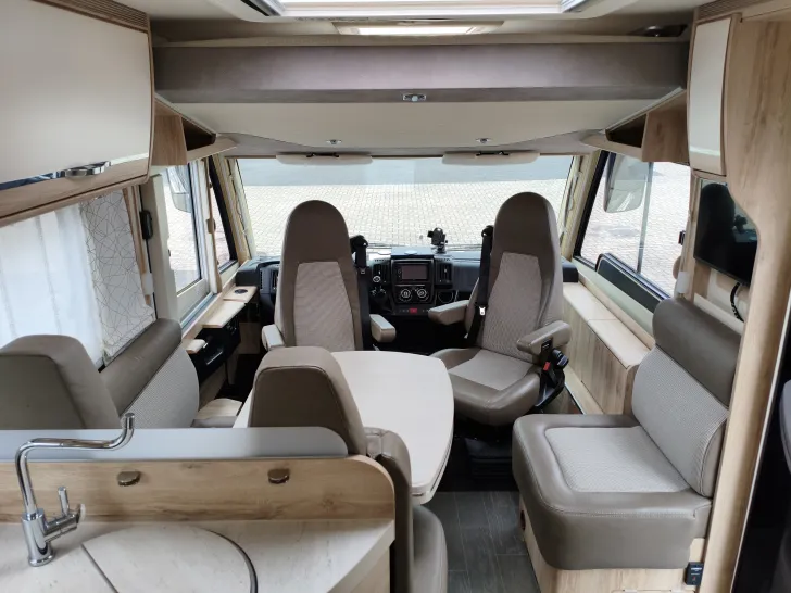 Fahrzeugbild Eura Mobil Integra Line 725 QB 1.Hand - nur 15.000km #9