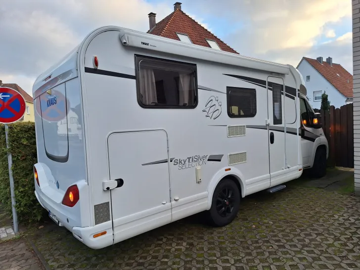 Fahrzeugbild Knaus Sky TI 650 MEG Silver Selection Mit Vorzelt #2