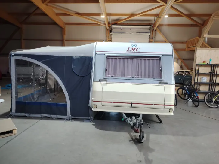 Fahrzeugbild LMC Luxus 430 TF #2