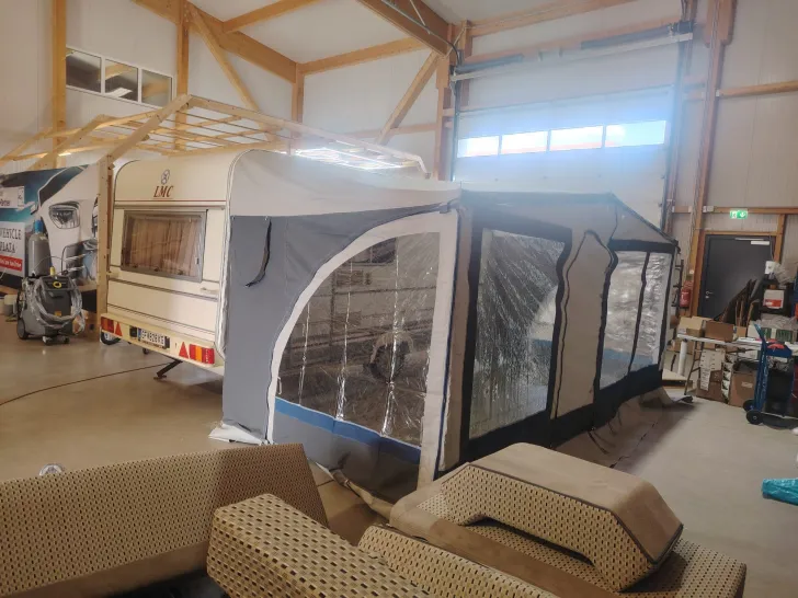 Fahrzeugbild LMC Luxus 430 TF #5