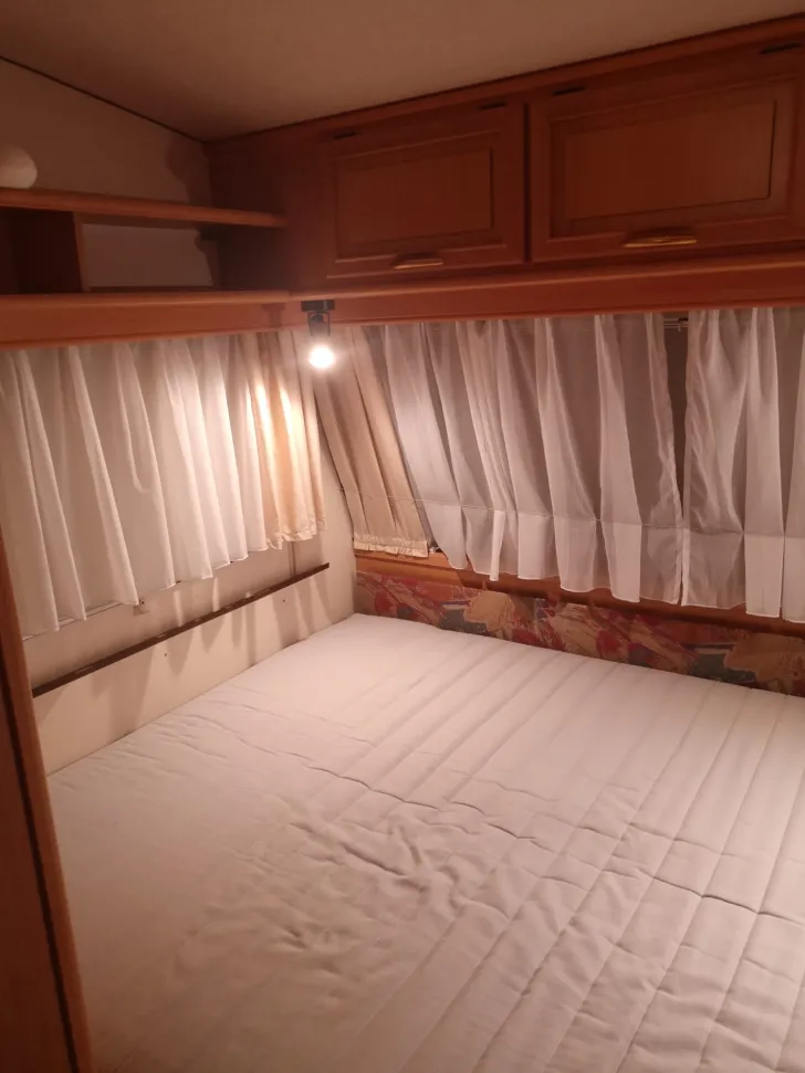 Fahrzeugbild LMC Luxus 430 TF #6