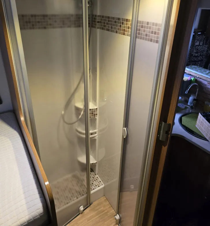 Fahrzeugbild Carado T 447 Perfect 10 Komplett autark! #5