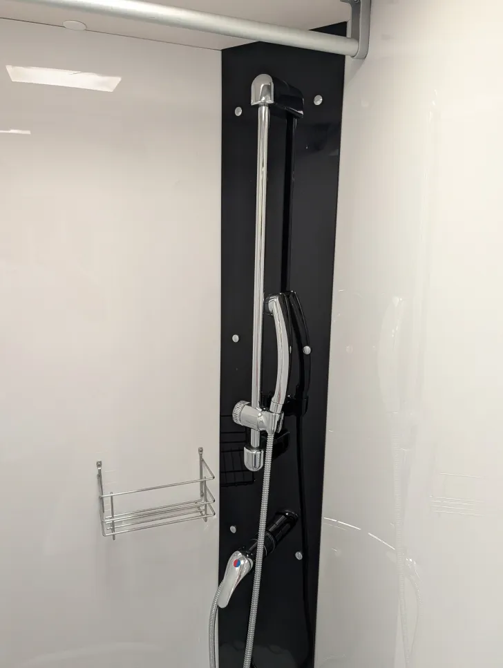 Fahrzeugbild Etrusco T 7400 QBC Luftfederung, Dachklima, Solar #14