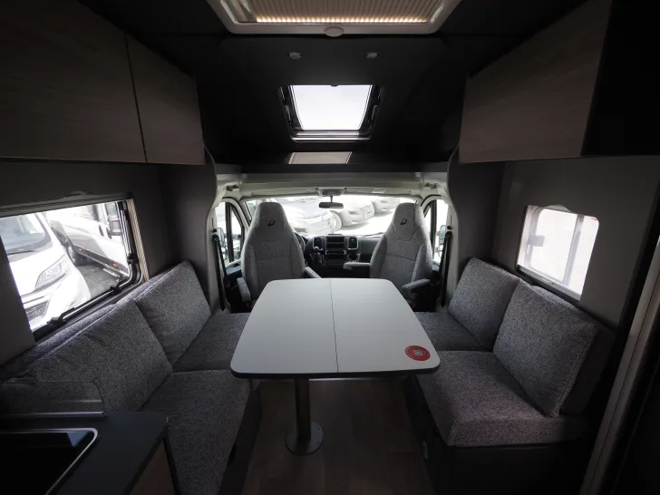 Fahrzeugbild Dethleffs Trend T 7057 DBL, Chassis & Family, Ofen uvm. #6