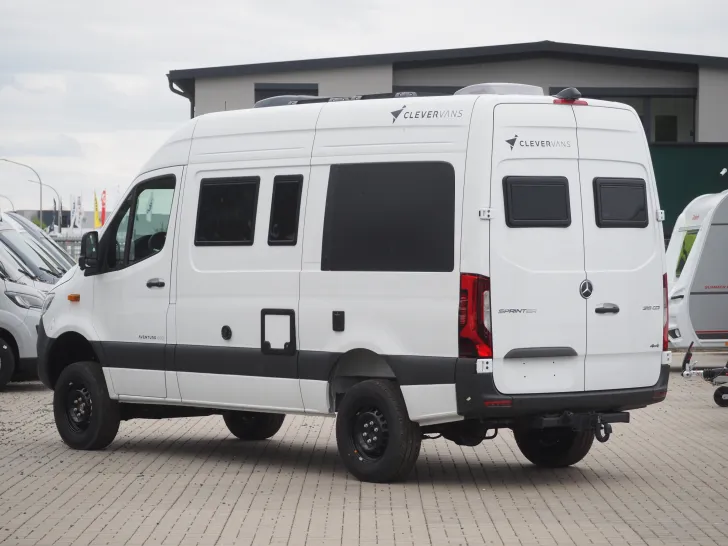 Fahrzeugbild Clever Aventuro 600, Mercedes Sprinter 4x4, Winterp. #4