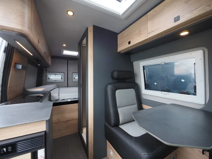 Fahrzeugbild Clever Aventuro 600, Mercedes Sprinter 4x4, Winterp. #7