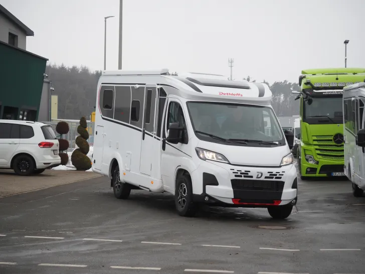 Fahrzeugbild Dethleffs Globebus Camp T4 Active, Auto., Modell 2026 #2