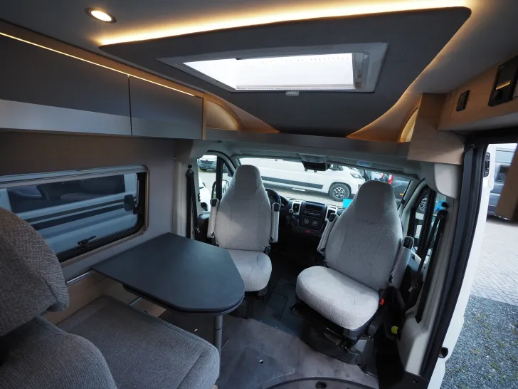 Fahrzeugbild Pössl Trenta 600, 3.Bett, Isofix, Markise, uvm. #8