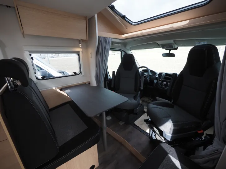Fahrzeugbild Sunlight TS 67, Automatik !, Modellneuheit 2026, Hubbett #6