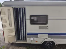 Grundriss Nacht Hobby Excellent 410 SFe wohnwagen ist gepflegt (rauch