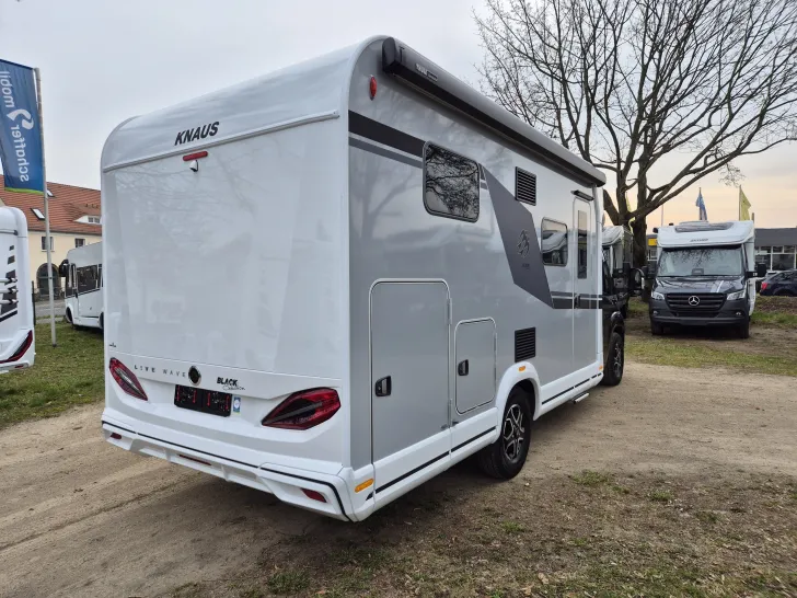 Fahrzeugbild Knaus L!VE / LIVE Wave 650 MEG *Black-Selection* #6