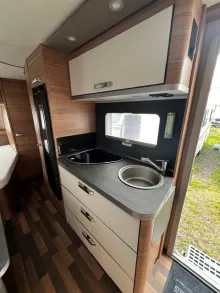 Fahrzeugbild Weinsberg CaraOne 500 FDK Sofort Verfügbar! #7